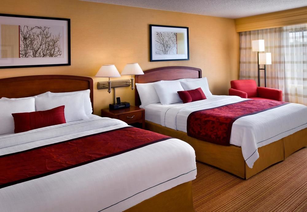 Courtyard By Marriott Lebanon Hotel Exterior photo
