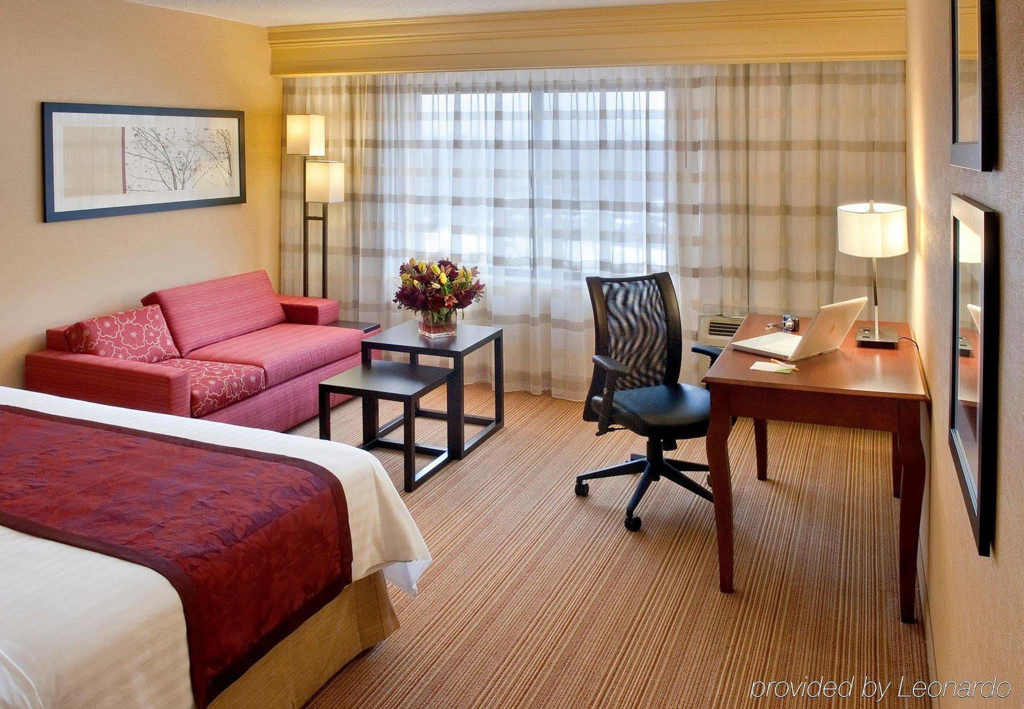 Courtyard By Marriott Lebanon Hotel Exterior photo
